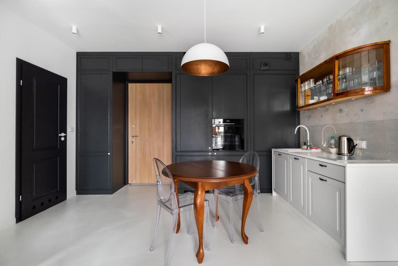Wola Artistic Designer Apartment Varsovia Exterior foto